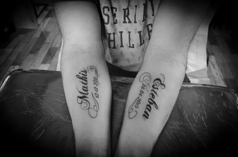 Tatouages avec écriture, Noaillan, Fragments d'Elle