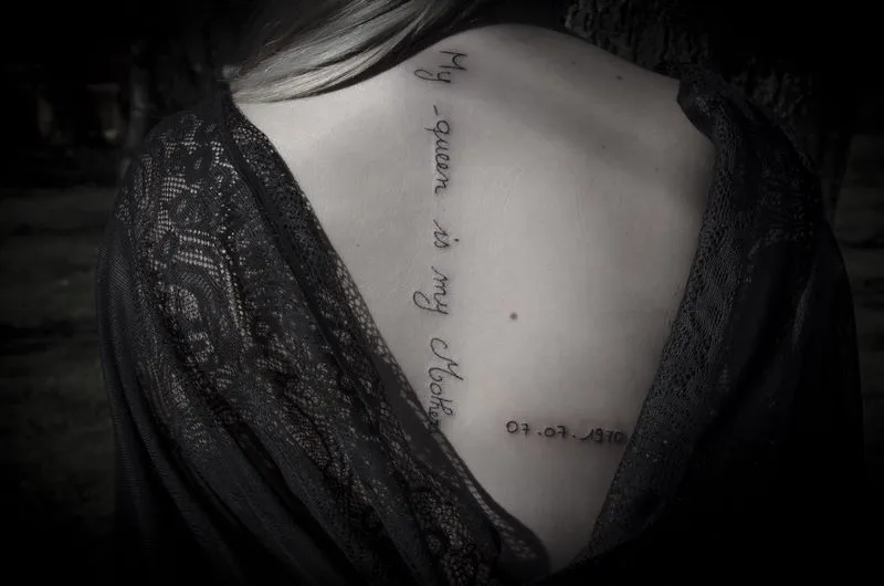 Tatouages avec écriture, Noaillan, Fragments d'Elle