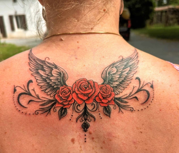 Des ailes dans le dos en guise de tatouage sur Langon, Noaillan, Fragments d'Elle